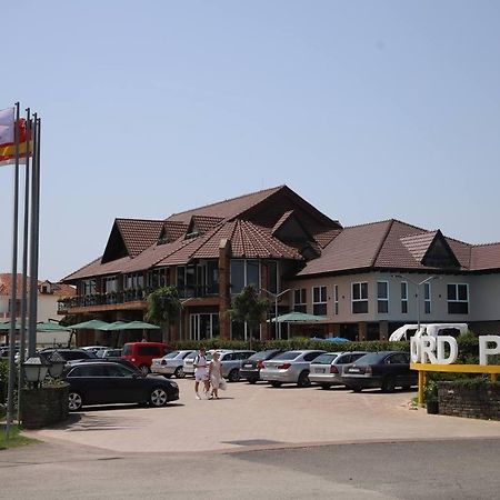 Resort Nord Park Fushe-Kruje エクステリア 写真